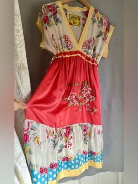 Johnny Was 100% Silk Floral Dress M Boho Embroidered Colorful Cottagecore